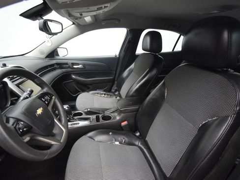 Used 2015 Chevrolet Malibu LT FWD image 9
