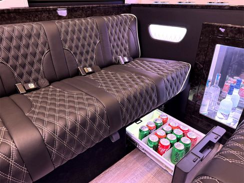 Used 2024 Mercedes-Benz Sprinter 3500 image 15