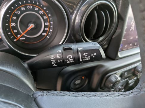 Used 2023 Jeep Wrangler Unlimited Sport AWD/4WD image 33
