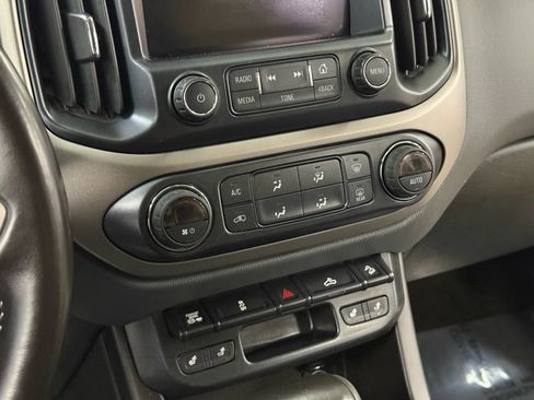 Used 2016 Chevrolet Colorado Z71 image 25