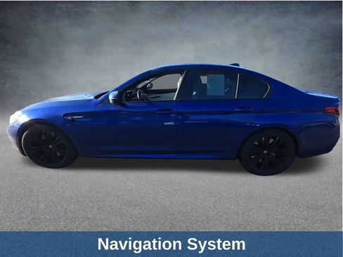 Used 2022 BMW M5 Base w/ Executive Package image 3