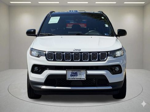Certified 2025 Jeep Compass Limited AWD/4WD image 5
