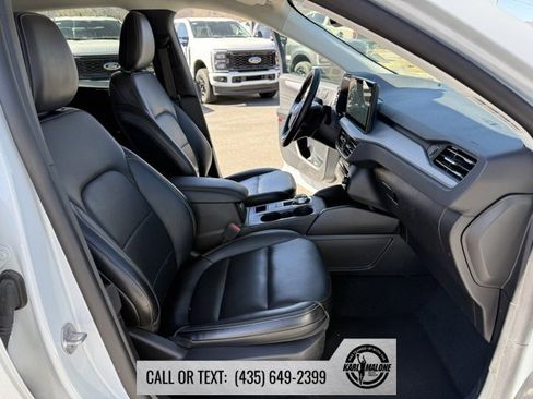 Used 2025 Ford Escape Platinum image 37