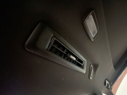 Used 2021 Chevrolet Tahoe Z71 w/ Luxury Package image 21