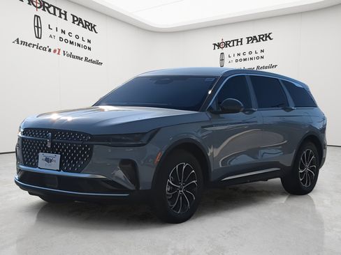 New 2026 Lincoln Nautilus Premier AWD/4WD image 1