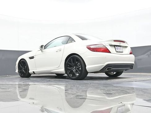 Used 2013 Mercedes-Benz SLK 350 image 41