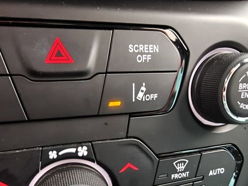 Used 2022 Jeep Renegade Latitude image 15