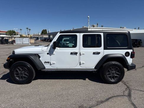Used 2024 Jeep Wrangler Unlimited Sport AWD/4WD image 4