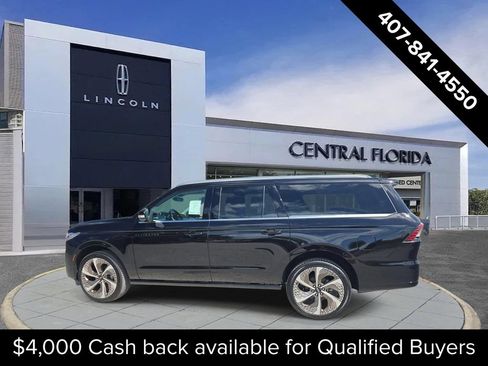New 2026 Lincoln Navigator L Black Label AWD/4WD image 7