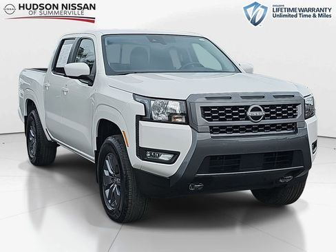 Used 2025 Nissan Frontier SV w/ SV Convenience Package image 1