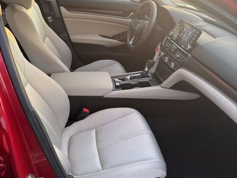 Certified 2020 Honda Accord EX image 22