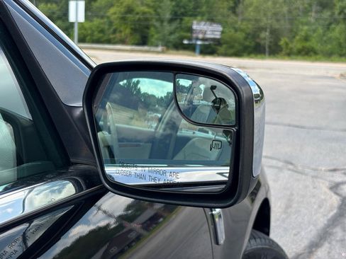 Used 2011 Lincoln MKZ AWD image 36