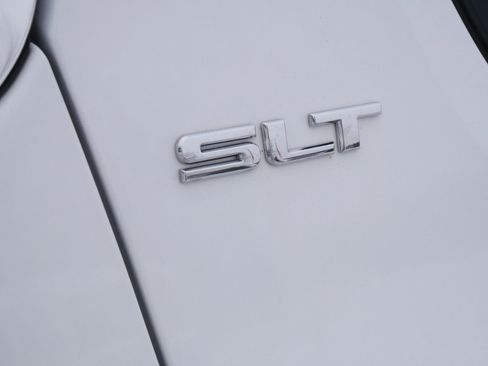 Used 2017 GMC Acadia SLT image 9