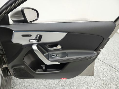 Used 2020 Mercedes-Benz A 220 image 21