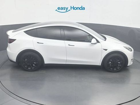 Used 2022 Tesla Model Y Long Range AWD/4WD image 24