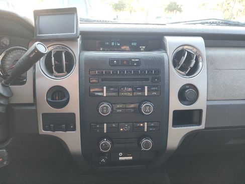 Used 2010 Ford F150 XLT image 40