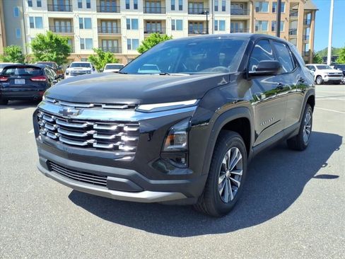 New 2026 Chevrolet Equinox LT w/ Convenience Package II FWD image 31