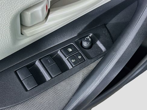 Used 2025 Toyota Corolla LE w/ Convenience Package FWD image 15