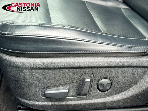 Used 2020 Kia Telluride S w/ S 8 Passenger Seating Package FWD image 23