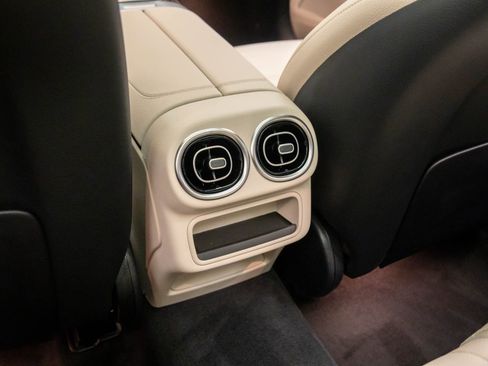 New 2026 Mercedes-Benz GLC 300 GLC 300 image 19