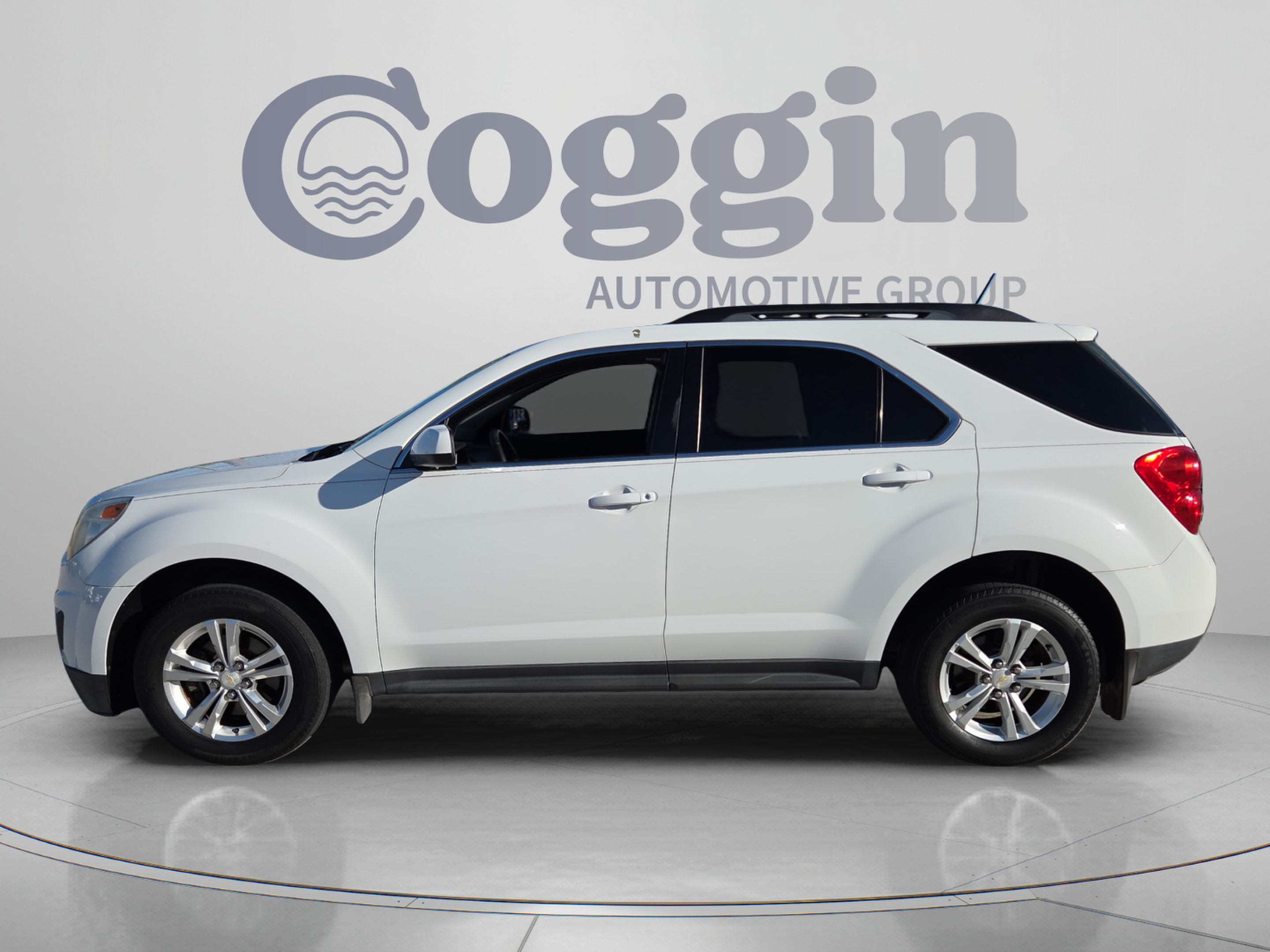 Used 2014 Chevrolet Equinox LT w/ Driver Convenience Package FWD image 2