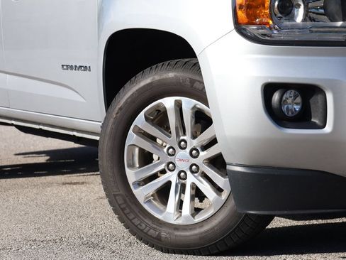 Used 2016 GMC Canyon SLT w/ Trailering Package RWD image 2