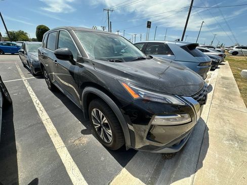 Used 2023 Nissan Rogue SV FWD image 7