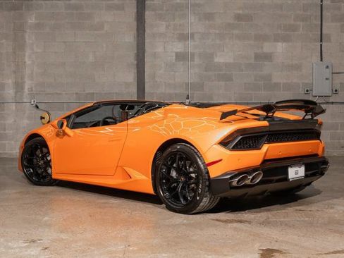 Used 2019 Lamborghini Huracan LP 580-2 image 5
