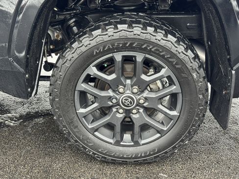 Used 2023 Toyota Tundra Platinum image 41