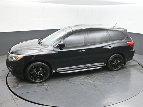 Used 2017 Nissan Pathfinder Platinum w/ Midnight Edition Package FWD image 35