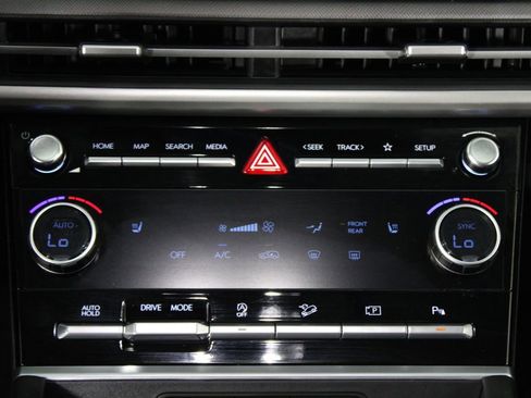 Certified 2026 Hyundai Santa Fe SEL w/ Tow & Go Package FWD image 23