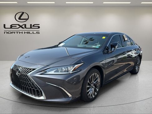 Used 2024 Lexus ES 300h w/ Technology Package FWD image 1