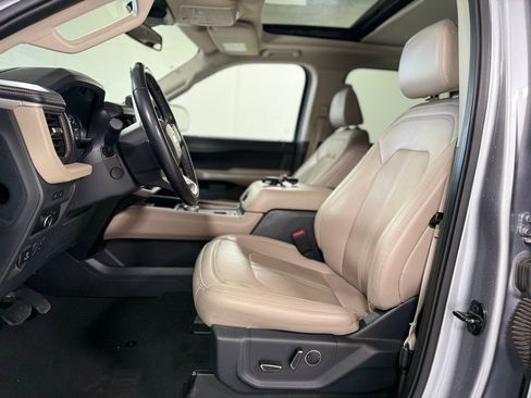 Used 2024 Ford Expedition Max Limited RWD image 11