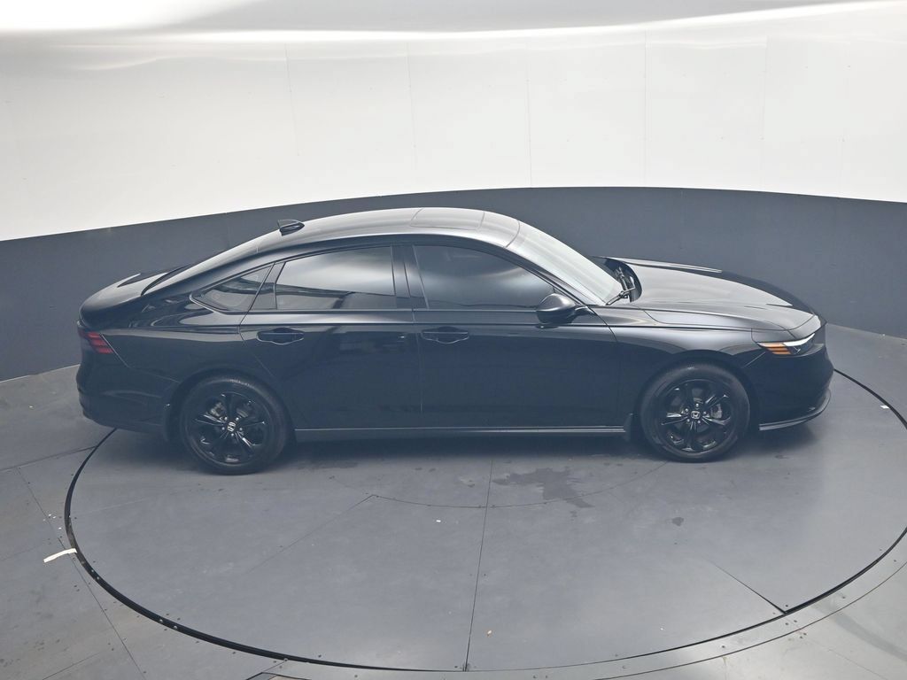 Used 2025 Honda Accord SE image 23