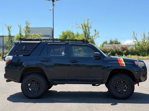 Used 2016 Toyota 4Runner SR5 Premium AWD/4WD image 6
