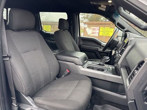 Used 2017 Ford F150 XLT w/ Equipment Group 302A Luxury image 27