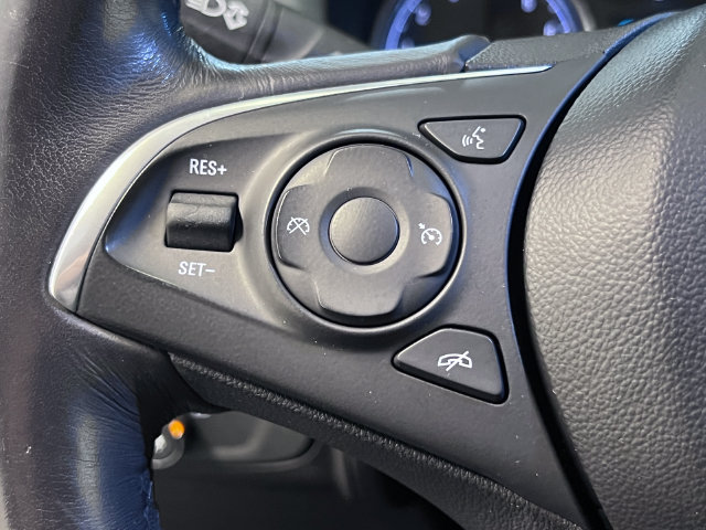 Used 2018 Buick Enclave Essence AWD/4WD image 21