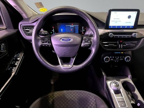 Used 2025 Ford Escape Active AWD/4WD image 8