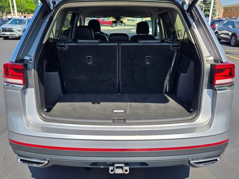 Used 2024 Volkswagen Atlas SE FWD image 15