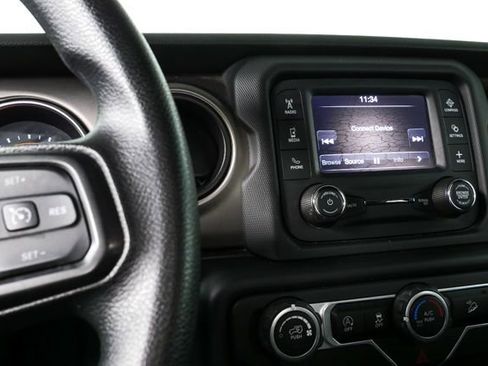 Used 2020 Jeep Wrangler Sport AWD/4WD image 13