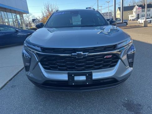 Used 2024 Chevrolet Trax RS w/ Driver Confidence Package image 8