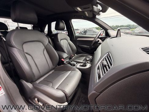 Used 2016 Audi Q3 2.0T Prestige AWD/4WD image 29