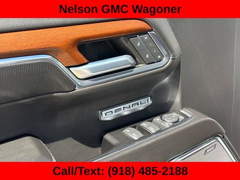 Used 2023 GMC Sierra 1500 Denali w/ Denali Reserve Package AWD/4WD image 10