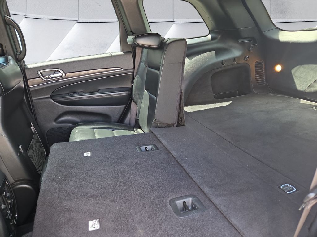 Certified 2019 Jeep Grand Cherokee Limited AWD/4WD image 12