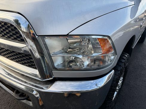 Used 2014 RAM 2500 Tradesman w/ Chrome Appearance Group image 10