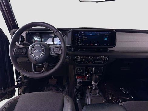 Used 2024 Jeep Wrangler Willys image 23
