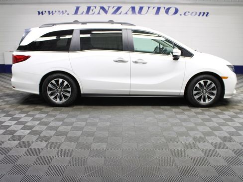 Used 2021 Honda Odyssey EX-L image 2