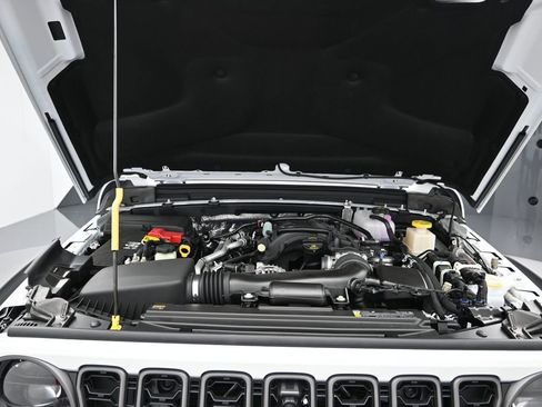 New 2026 Jeep Gladiator Mojave w/ Safety Group AWD/4WD image 27