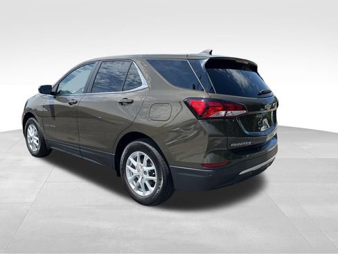 Used 2023 Chevrolet Equinox LT FWD image 3