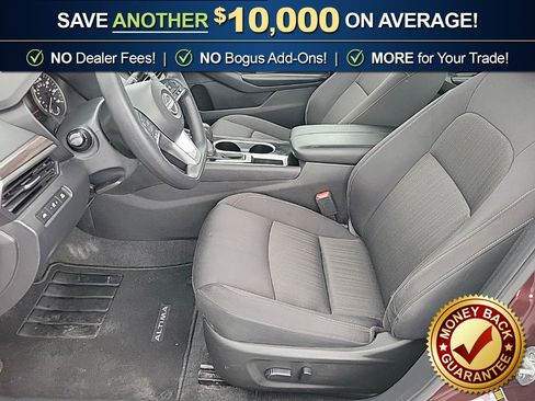 Used 2024 Nissan Altima 2.5 SV image 14